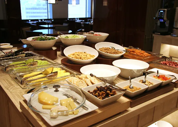 Crown Park Myeongdong Hotel