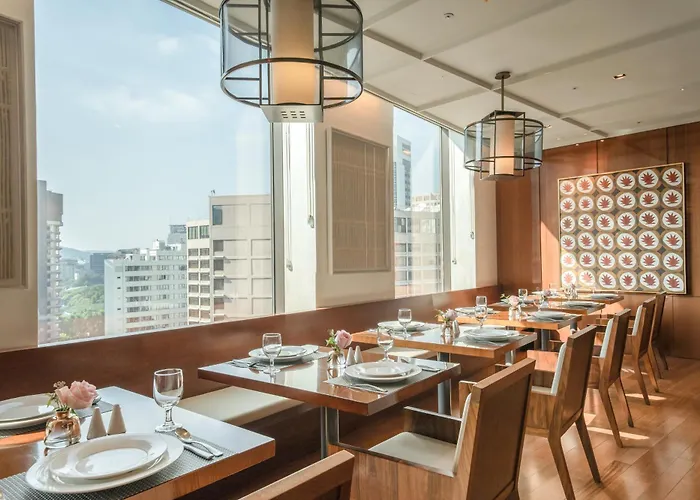 Crown Park Myeongdong 3*