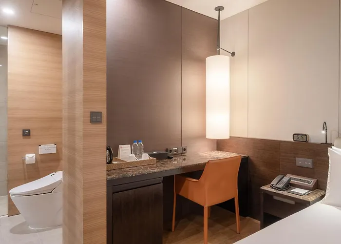 Crown Park Myeongdong 3*