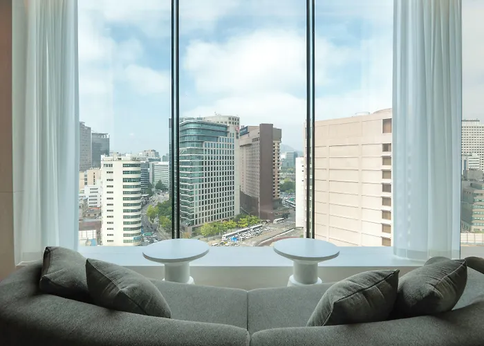 Crown Park Myeongdong Hotel